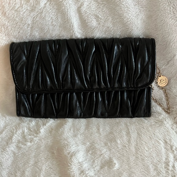 Handbags - Black ruffle clutch. Like new. Chain or no chain